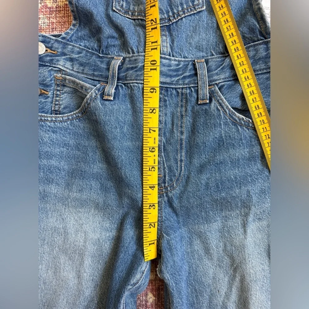 Levi’s Women’s Medium Dylan Blue Denim Overalls